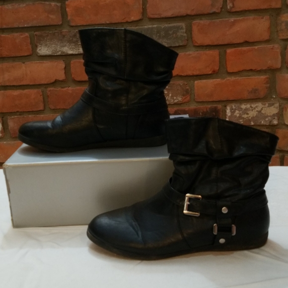 So Authentic American Heritage Black Ankle Boots Size 8.5 - Picture 3 of 6